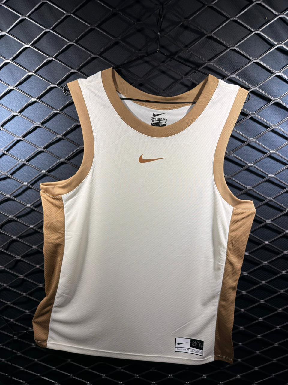 Regata Masculina Performance Bicolor – Branco com Caramelo