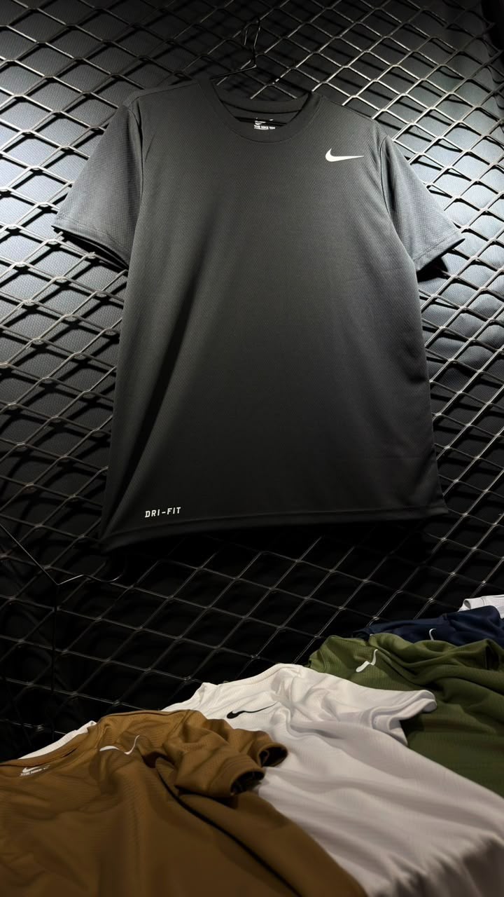 Camiseta Masculina Performance Dry Fit – Preto Chumbo